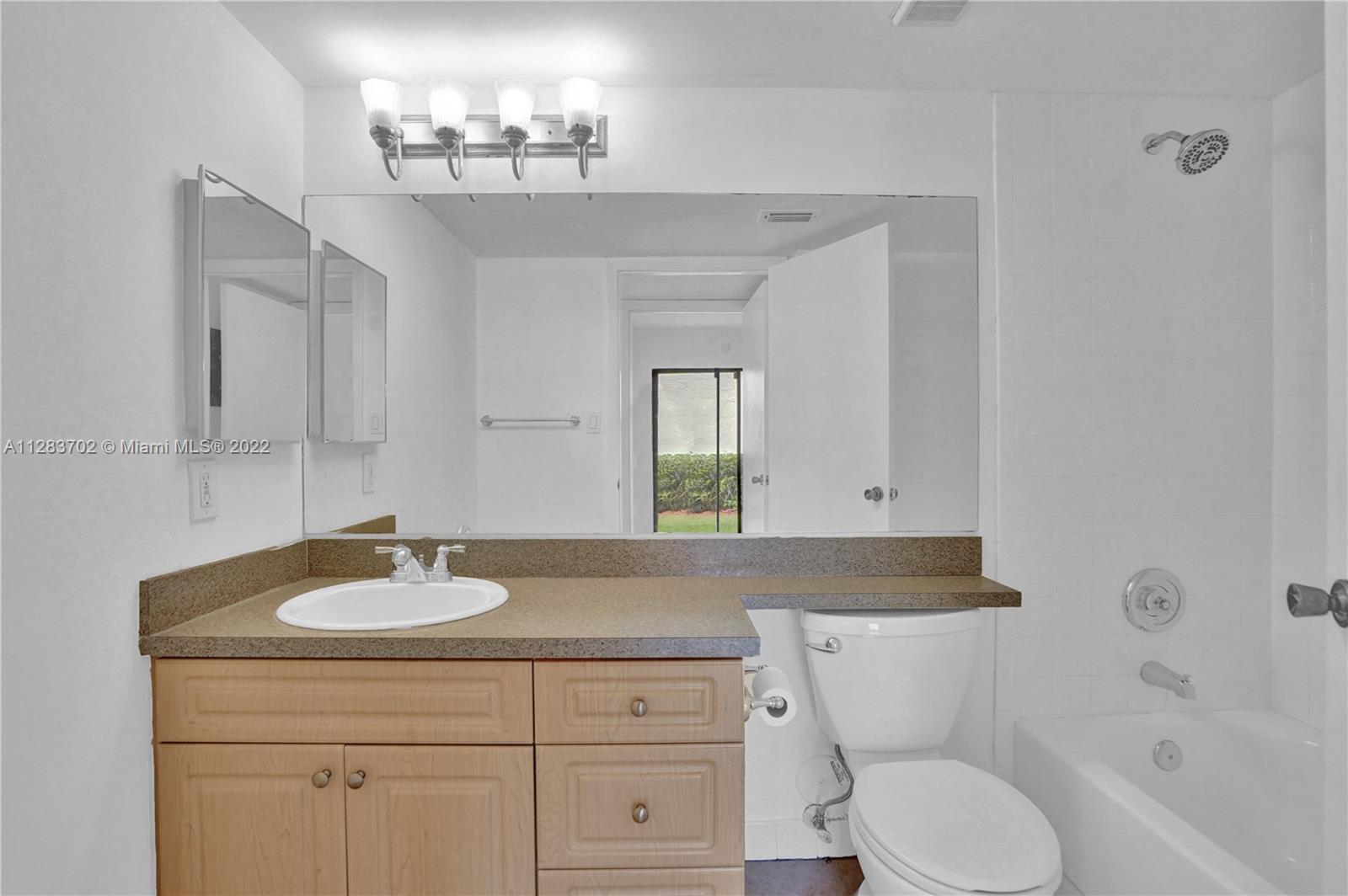 620 South Park Road, Unit 122 Hollywood, FL 33021 - Photo 19 of 35 Gallery Image 19