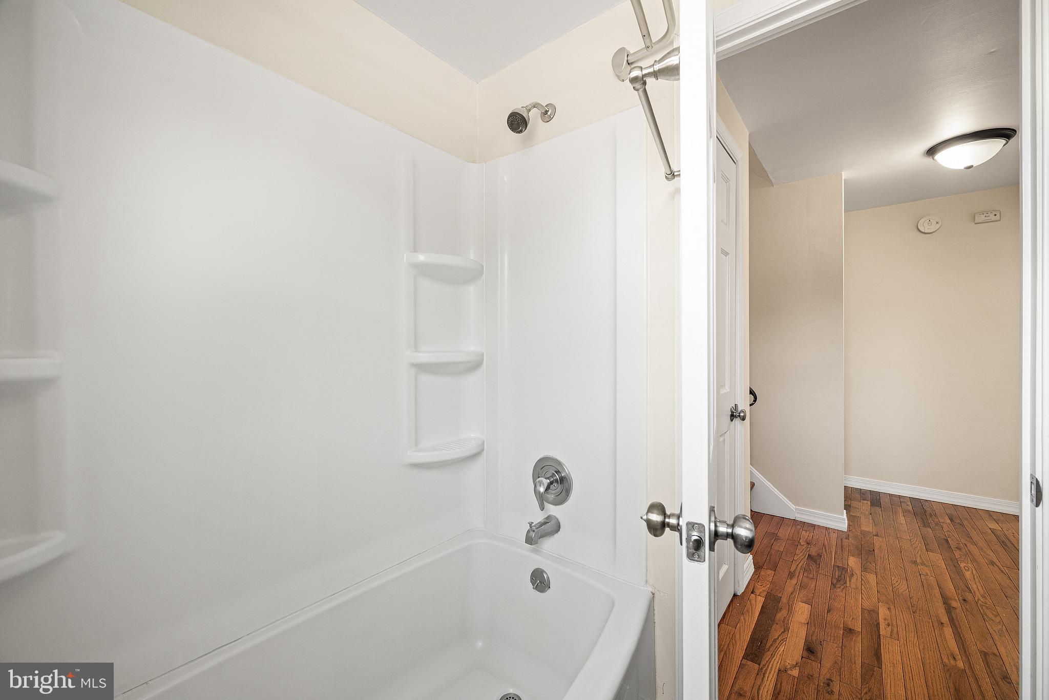 1018 Hopewell Road Downingtown, PA 19335 - Photo 25 of 37 Full hall bath