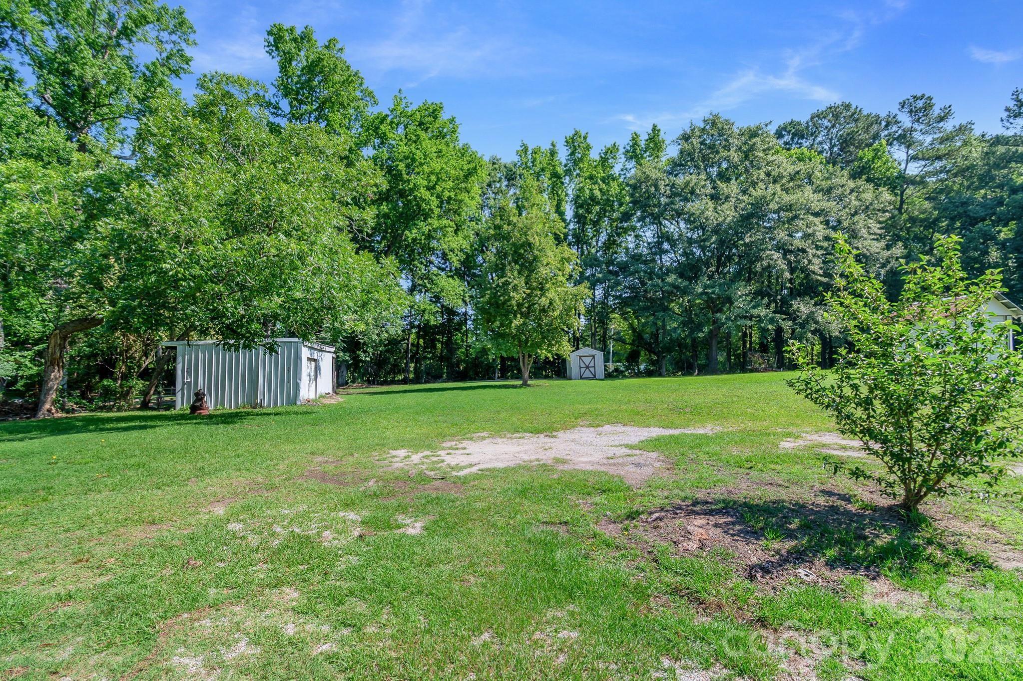 208 Church Street Jefferson, SC 29718 - Photo 10 of 48