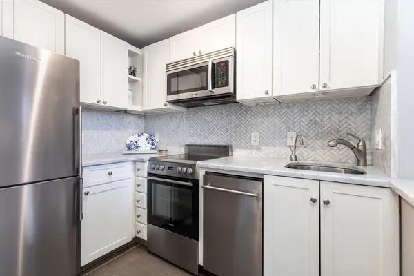 $3,900 | 78 West Concord Street, Unit 5, Boston, MA 02118