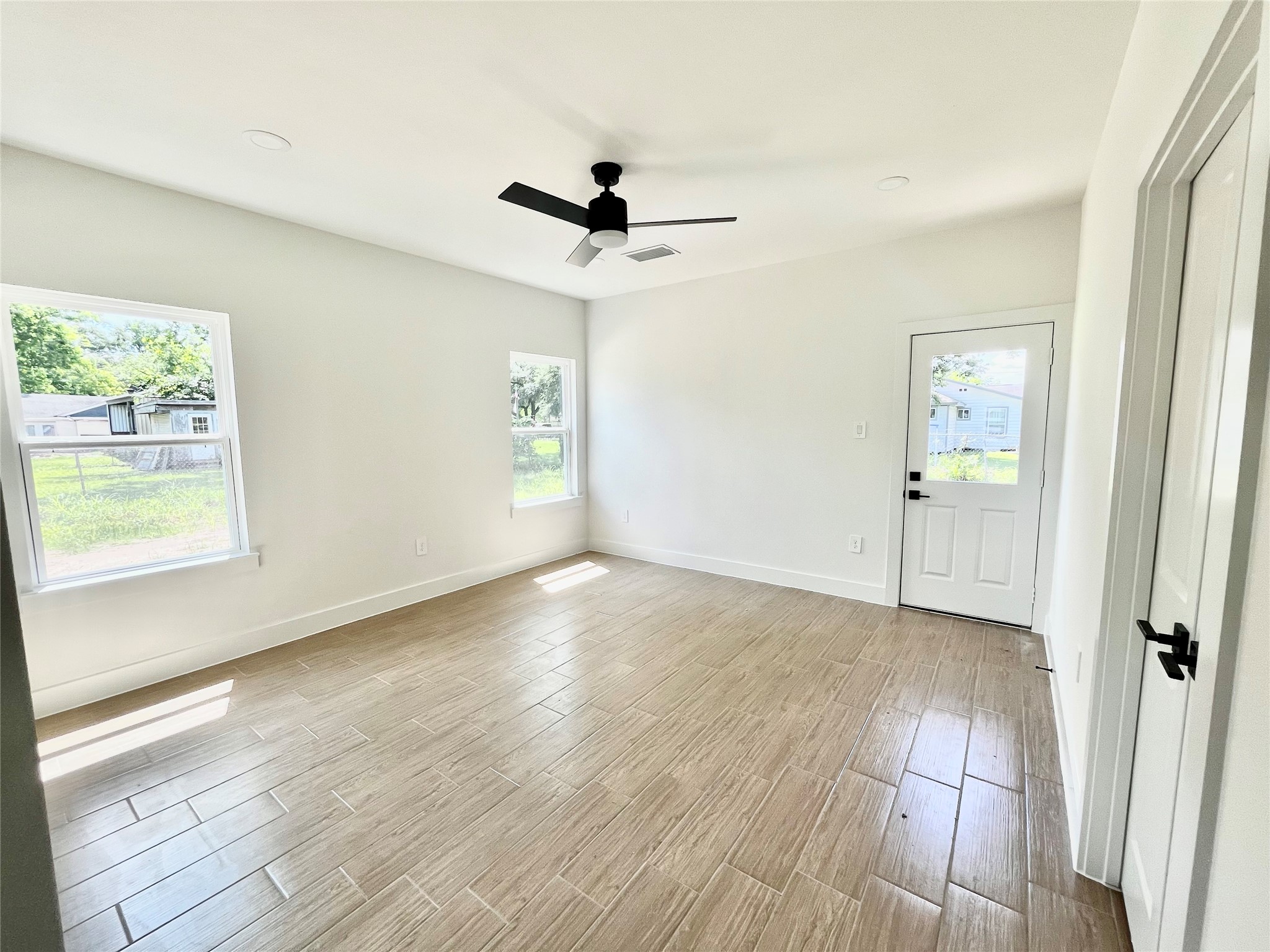 5710 Delmack Street, Unit B Houston, TX 77032 - Photo 9 of 30 Master Bedroom