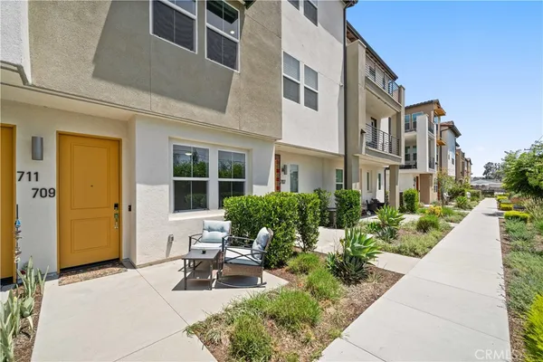 $659,900 | 709 Cara Cara Lane, Covina, CA 91723