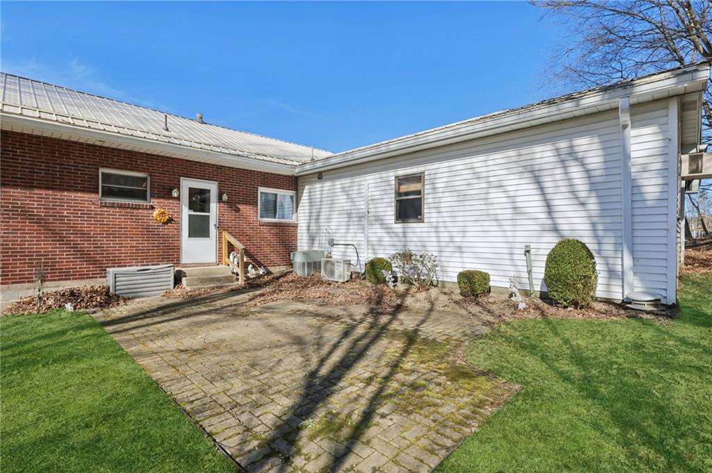 509 1st Street Apollo, PA 15613 - Photo 5 of 27