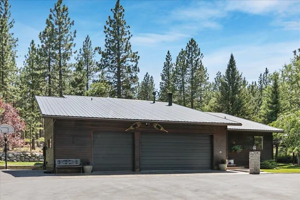 $699,900 | 461 Janesville Grade, Janesville, CA 96114