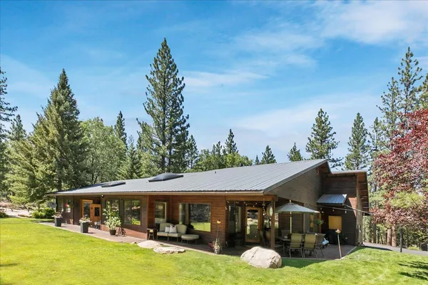 $699,900 | 461 Janesville Grade, Janesville, CA 96114