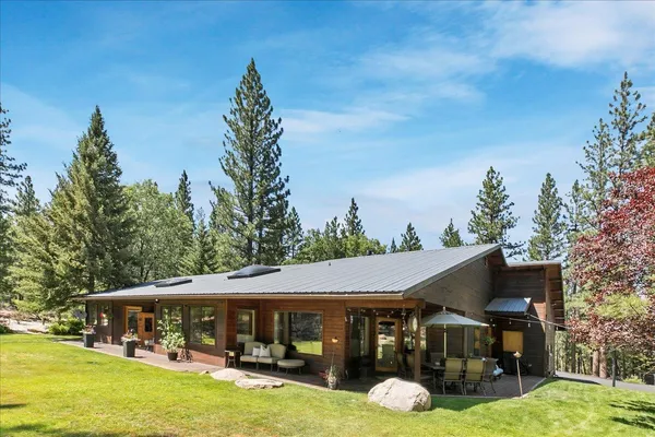 $699,900 | 461 Janesville Grade, Janesville, CA 96114