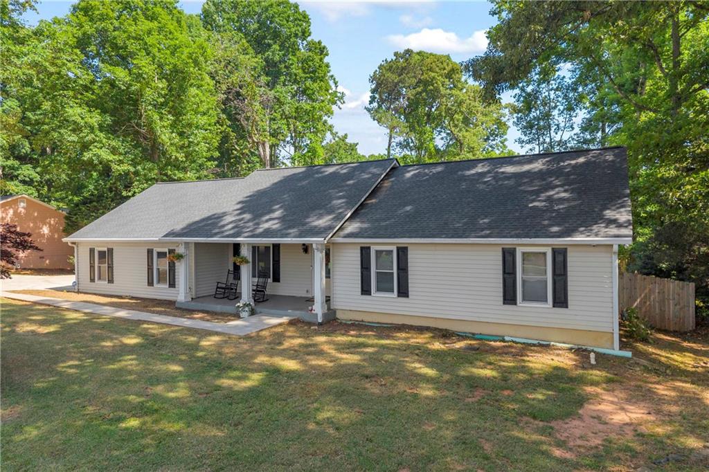 2960 Mobley Drive Dacula, GA 30019 - Photo 2 of 47