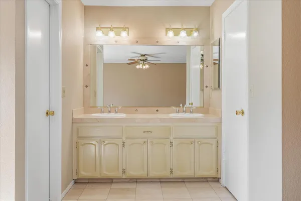 $499,900 | 46300 Vista Del Rio Drive, Oakhurst, CA 93644