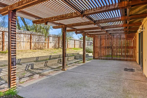 $499,900 | 46300 Vista Del Rio Drive, Oakhurst, CA 93644