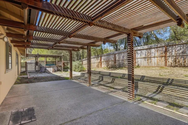 $499,900 | 46300 Vista Del Rio Drive, Oakhurst, CA 93644