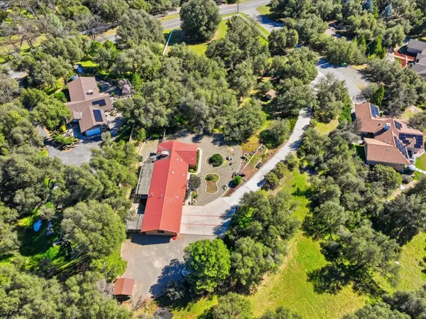 $499,900 | 46300 Vista Del Rio Drive, Oakhurst, CA 93644