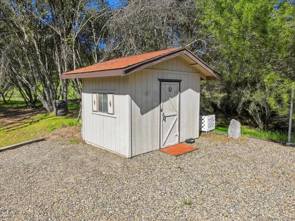 $499,900 | 46300 Vista Del Rio Drive, Oakhurst, CA 93644