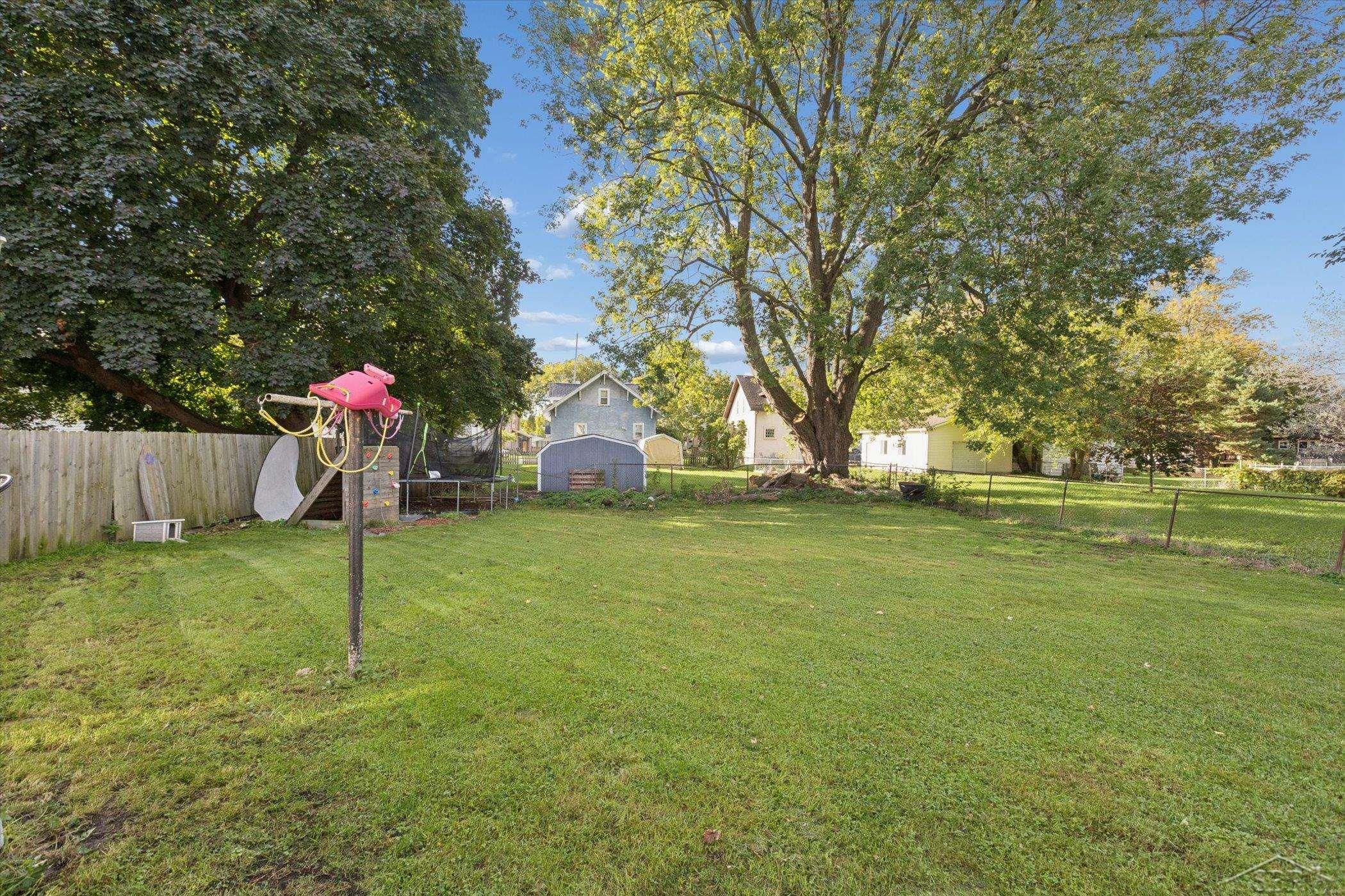 2122 2nd Street Bay City, MI 48708 - Photo 41 of 48 50191757-13325962-03b7-47fb-9a3d-ccc74fc0129a.JPG
