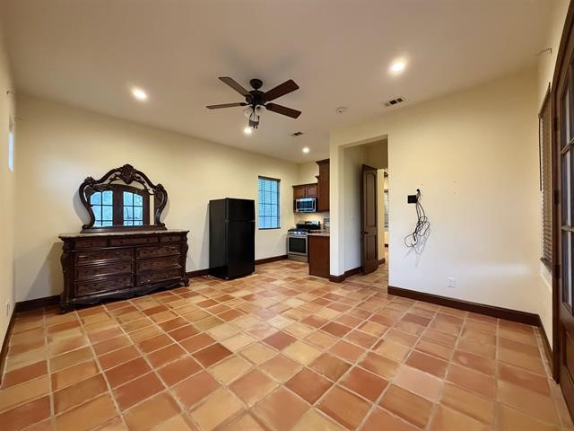 12410 Keith Road Beaumont, TX 77713 - Photo 15 of 45