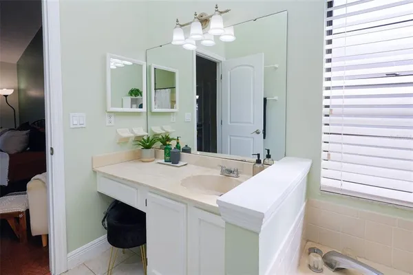 $379,000 | 4136 Spring Way Circle, Valrico, FL 33596