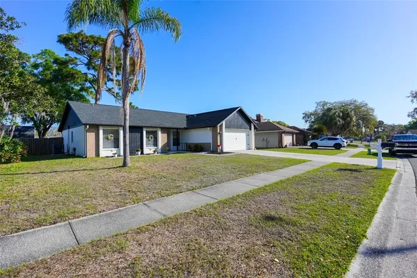 $379,000 | 4136 Spring Way Circle, Valrico, FL 33596