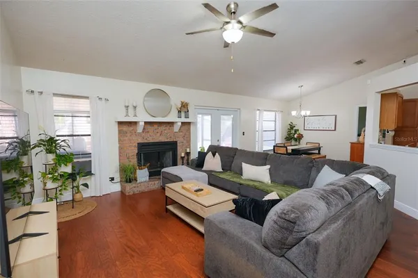 $379,000 | 4136 Spring Way Circle, Valrico, FL 33596