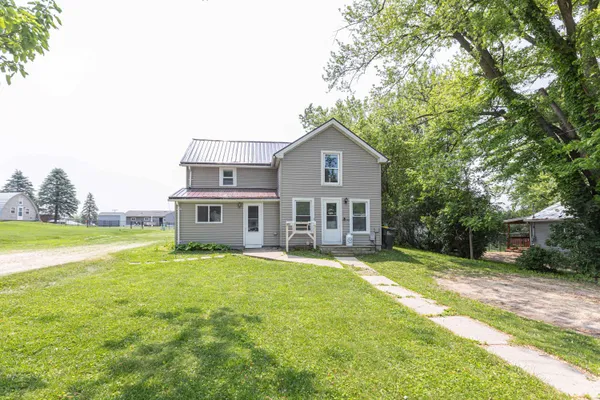 811 East Maple Street, Lancaster, WI 53813