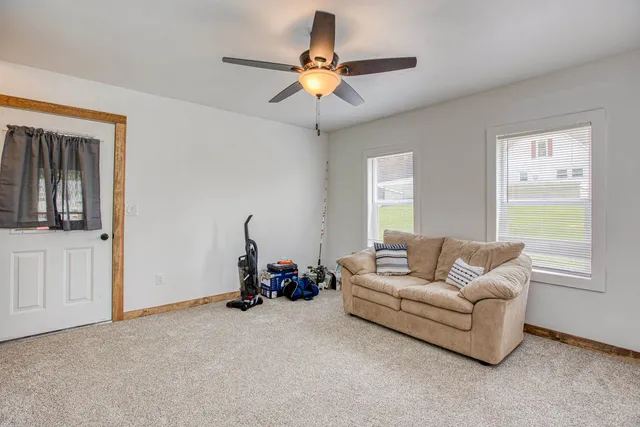 $184,900 | 811 East Maple Street, Lancaster, WI 53813