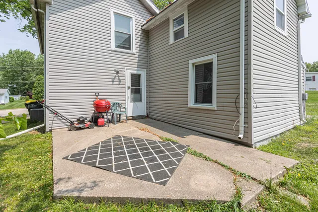 $184,900 | 811 East Maple Street, Lancaster, WI 53813