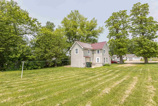 $184,900 | 811 East Maple Street, Lancaster, WI 53813