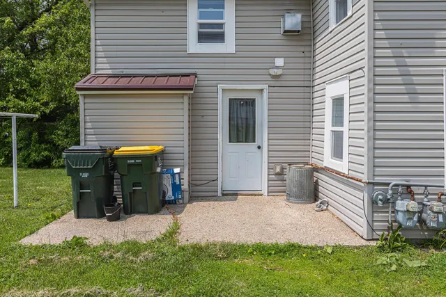 $184,900 | 811 East Maple Street, Lancaster, WI 53813