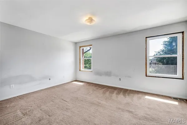 $140,000 | 21 Park Charles Boulevard South, Unit B, St. Peters, MO 63376