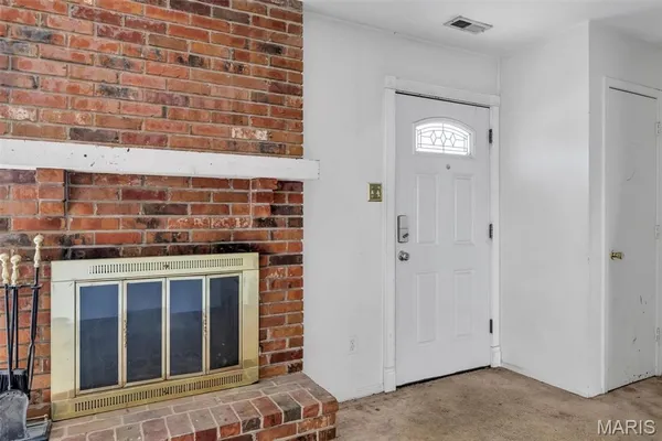 $140,000 | 21 Park Charles Boulevard South, Unit B, St. Peters, MO 63376