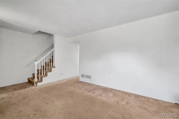 $140,000 | 21 Park Charles Boulevard South, Unit B, St. Peters, MO 63376