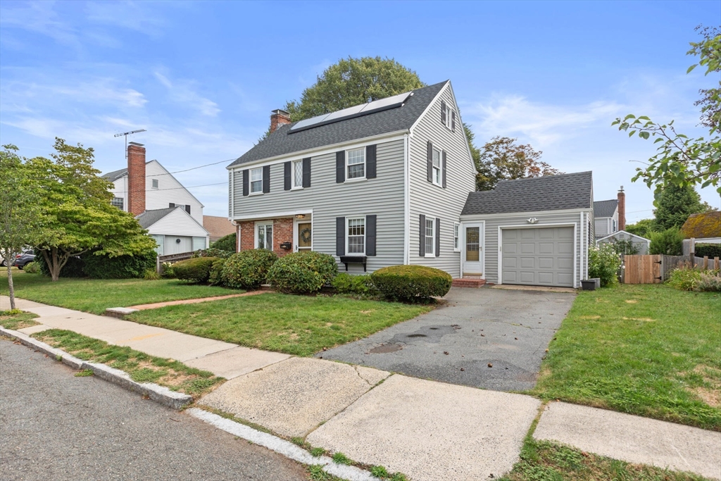 5 Sunset Road Salem, MA 01970 - Photo 27 of 32 front view of a house with a yard