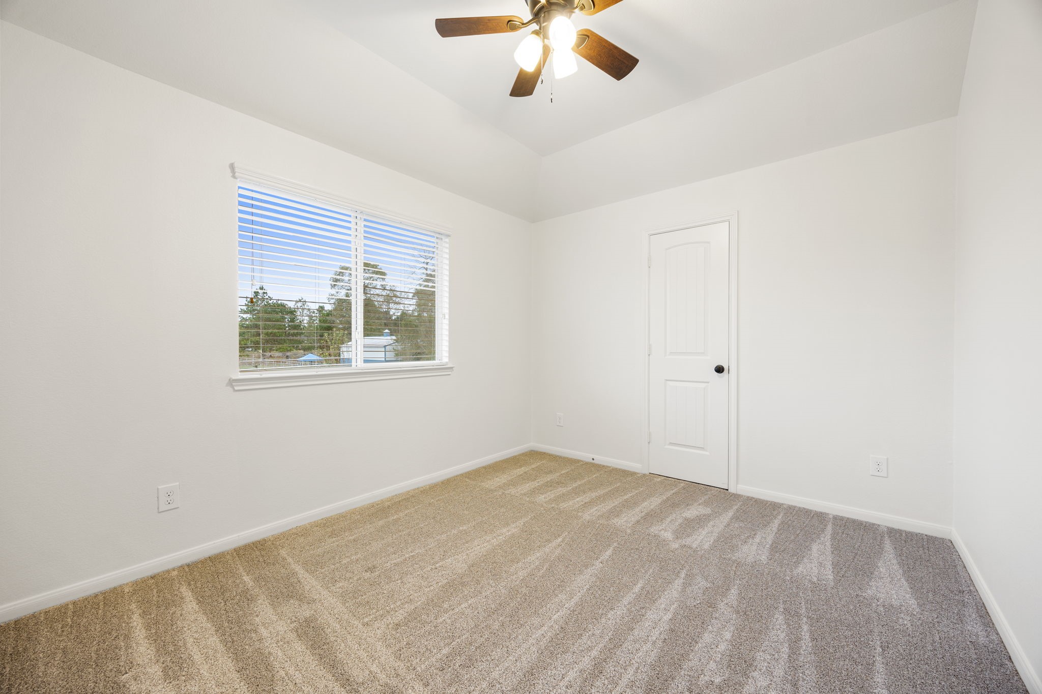 9115 Bush Buck Lane Conroe, TX 77303 - Photo 16 of 45