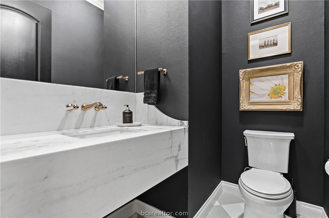 2977 Boxelder Drive Bryan, TX 77807 - Photo 24 of 46 1/2 bath