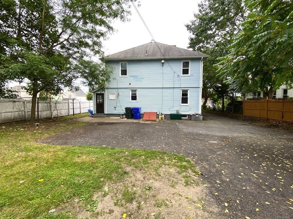 40 Marshall Street Springfield, MA 01109 - Photo 5 of 14 a view of outdoor space yard and house
