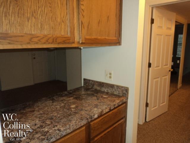 1685 Huntington Park Rochester Hills, MI 48309 - Photo 7 of 16
