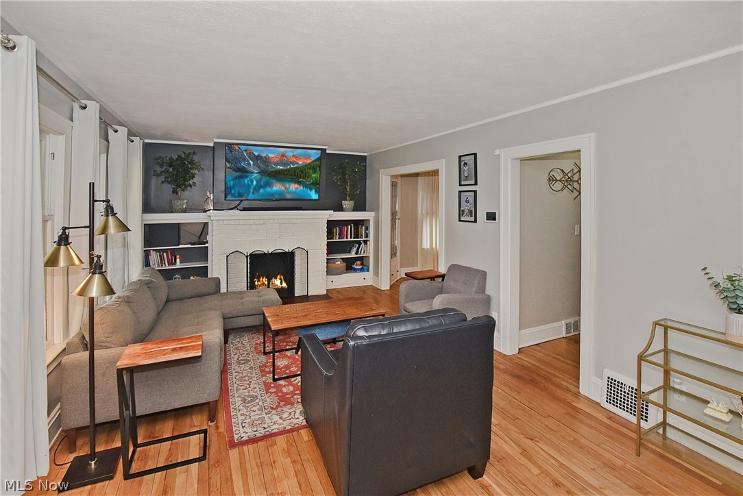 3474 Northcliffe Road Cleveland, OH 44118 - Photo 6 of 24 Gallery Image 6