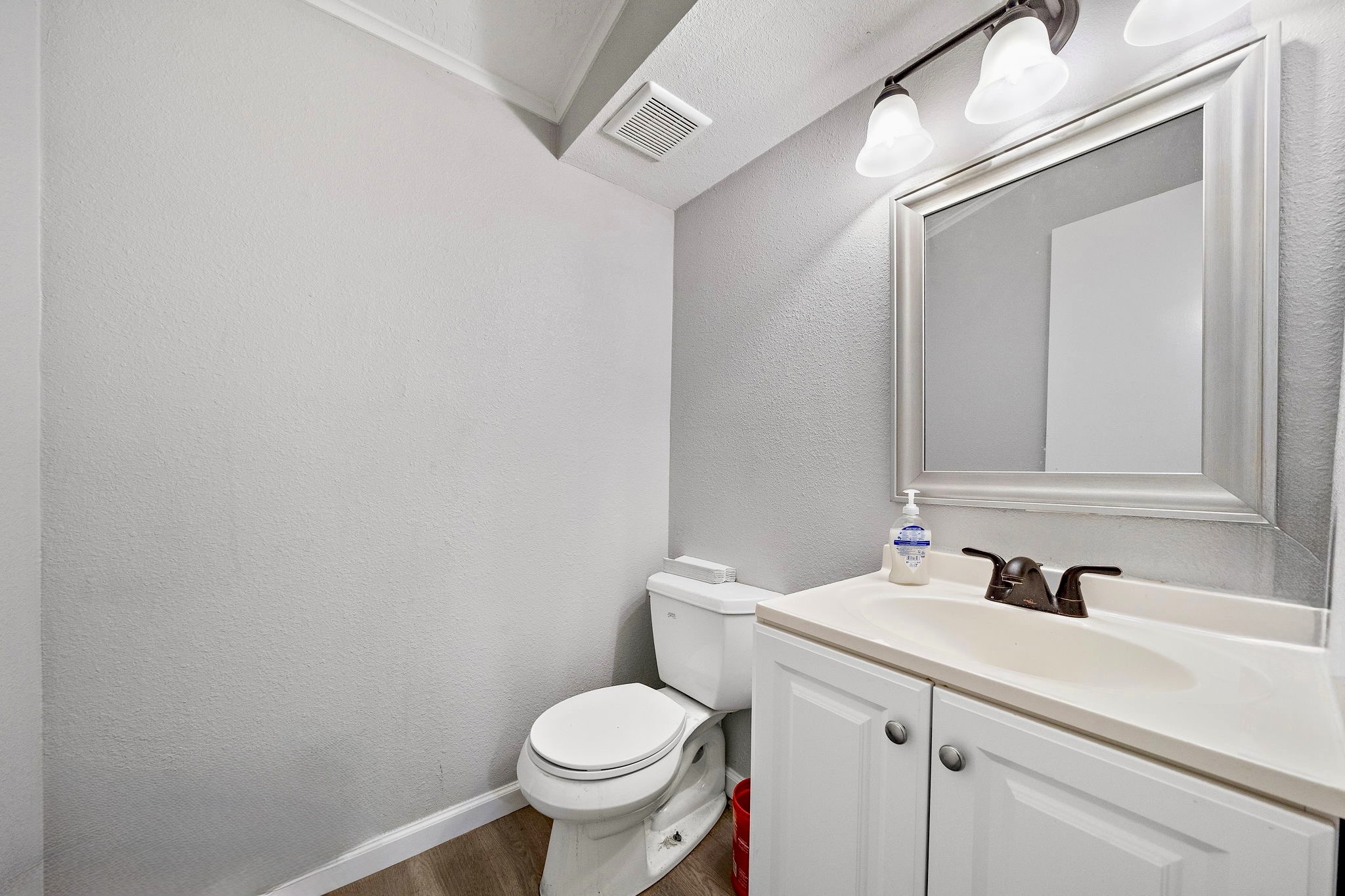 1609 North Richmond Road Wharton, TX 77488 - Photo 10 of 16