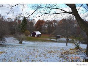 5575 Blood Road Metamora, MI 48455 - Photo 17 of 26 213116179_20.jpg
