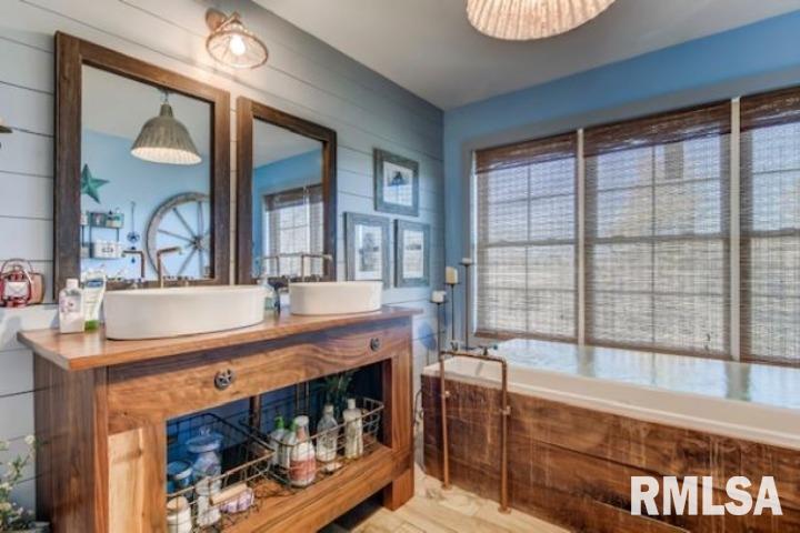 11342 Knoles Road Petersburg, IL 62675 - Photo 9 of 20 Gallery Image 9