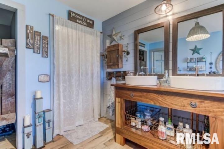 11342 Knoles Road Petersburg, IL 62675 - Photo 10 of 20 Gallery Image 10