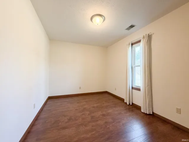 $325,000 | 207 Lorshelna Drive, Unit A & B, Evansville, IN 47711