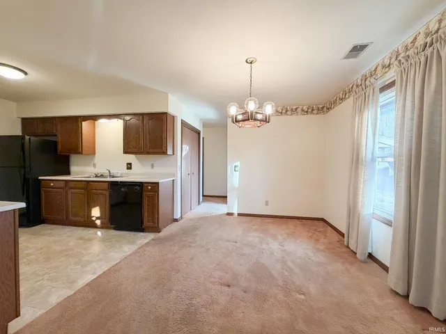 $325,000 | 207 Lorshelna Drive, Unit A & B, Evansville, IN 47711