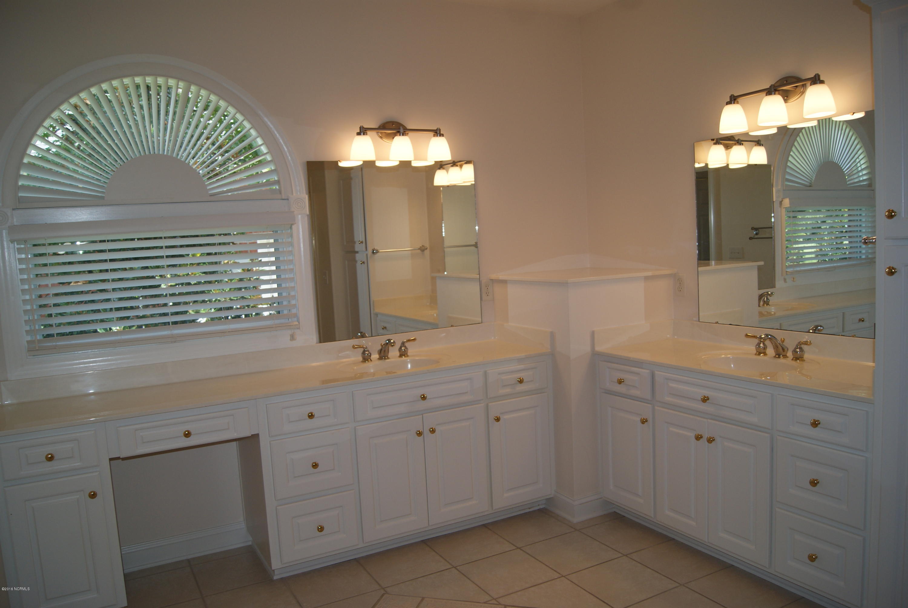 120 Mellen Road New Bern, NC 28562 - Photo 25 of 54 Master Bath
