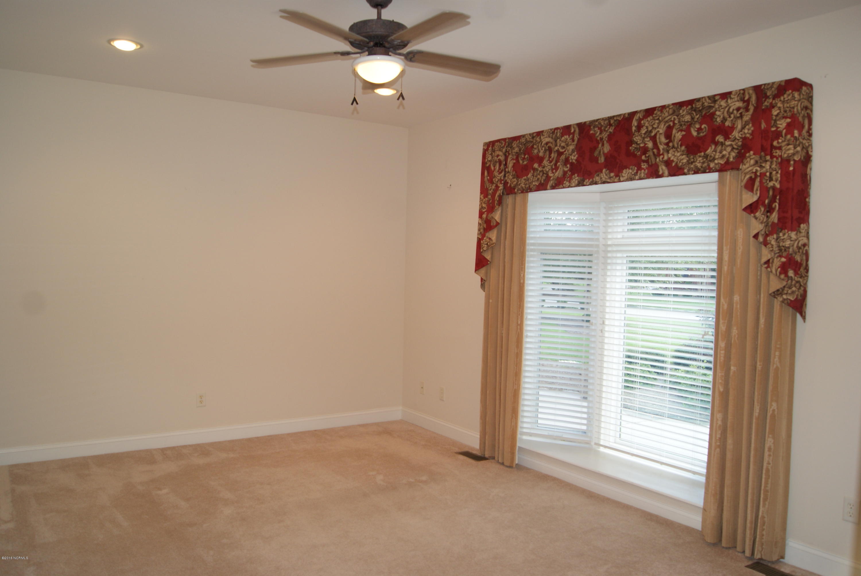 120 Mellen Road New Bern, NC 28562 - Photo 30 of 54 Front Bedroom or Office Space