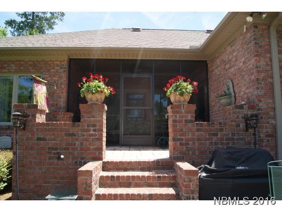 120 Mellen Road New Bern, NC 28562 - Photo 3 of 54 Brick Surround Patio & Screened Porch