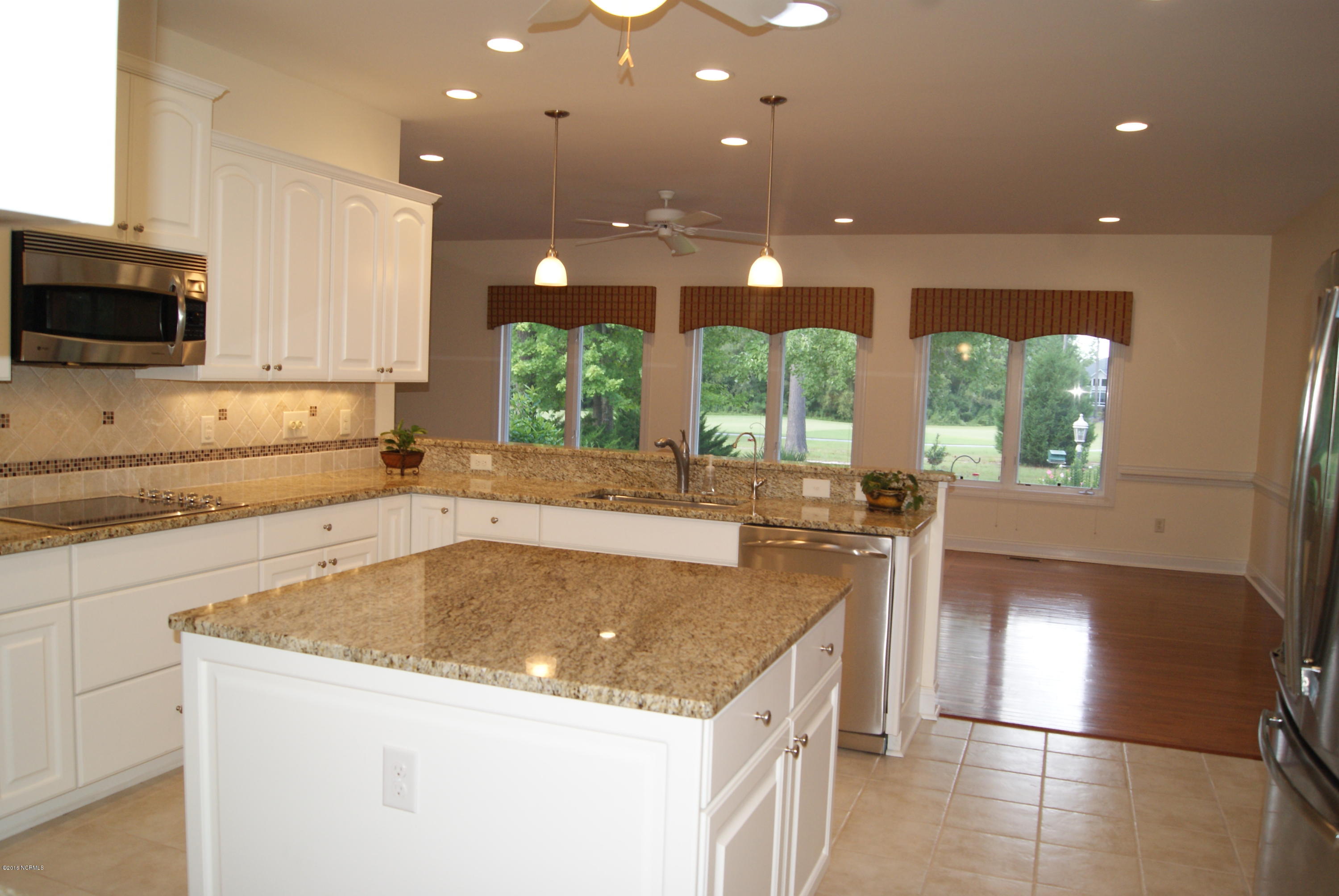 120 Mellen Road New Bern, NC 28562 - Photo 6 of 54 Huge Island in Kitchen