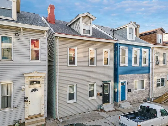 $1,800 | 5151 Carnegie Street, Pittsburgh, PA 15201