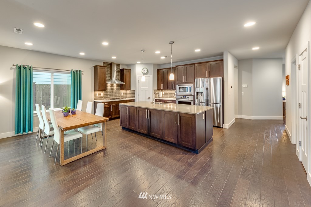 4417 214th Place Southeast Bothell, WA 98021 - Photo 8 of 25