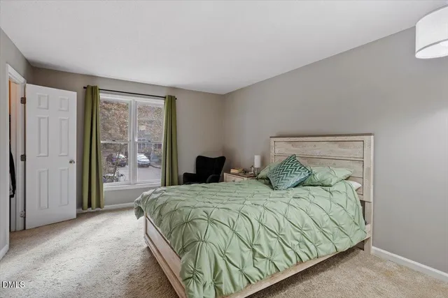 $299,900 | 100 Hunting Chase, Unit 1D, Cary, NC 27513