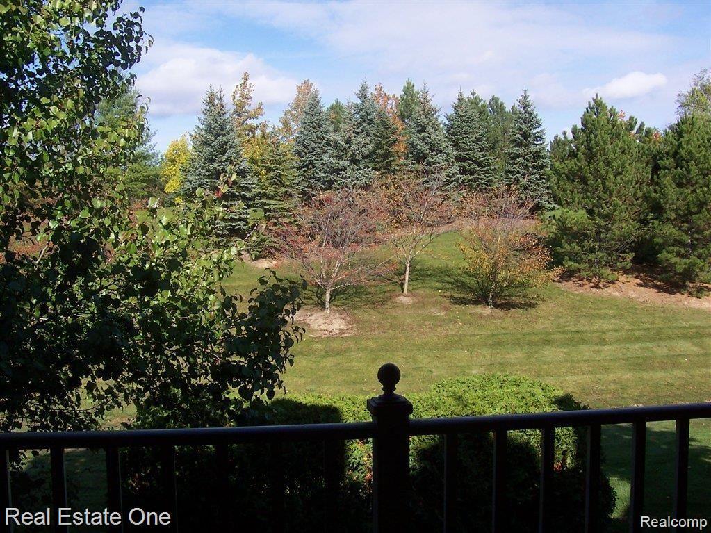 3578 Oakmonte Boulevard, Unit 96 Rochester, MI 48306 - Photo 5 of 47