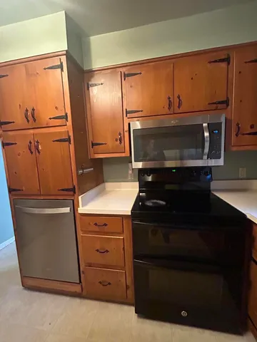 $549,000 | N35-w28682 Old North Shore Drive, Delafield, WI 53072